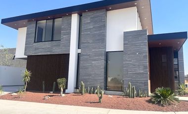 RENTA DE CASA NUEVA EN LOMAS DEL MOLINO 5 CASA NUEVA