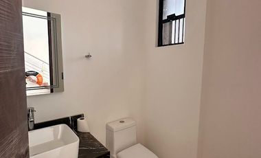 RENTA DE CASA NUEVA EN LOMAS DEL MOLINO 5 CASA NUEVA