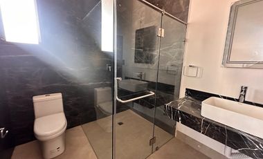 RENTA DE CASA NUEVA EN LOMAS DEL MOLINO 5 CASA NUEVA