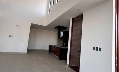 RENTA DE CASA NUEVA EN LOMAS DEL MOLINO 5 CASA NUEVA