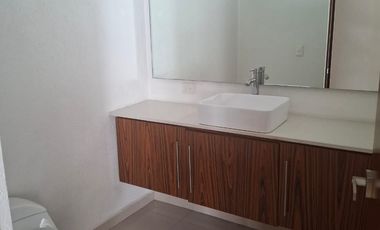 CASA EN RENTA LOMAS DE ANGELOPOLIS