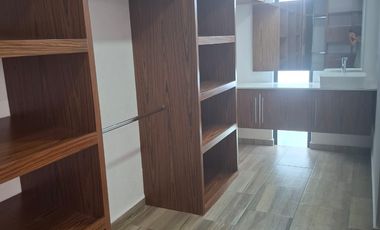 CASA EN RENTA LOMAS DE ANGELOPOLIS
