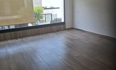 CASA EN RENTA LOMAS DE ANGELOPOLIS