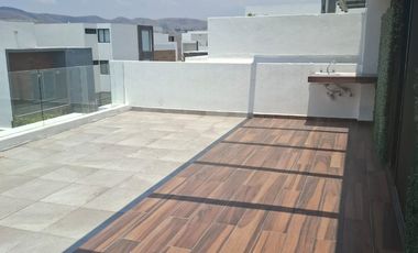 CASA EN RENTA LOMAS DE ANGELOPOLIS