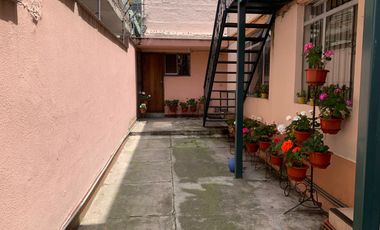 Casa rentera de venta sector la pradera con local comercial