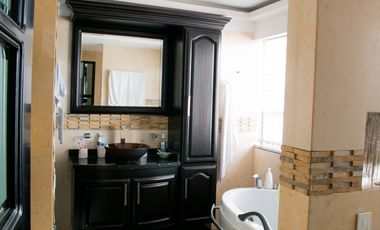 APARTAMENTO EN EL MEJOR SECTOR DE CABECERA JUNTO A QUINTA ETAPA