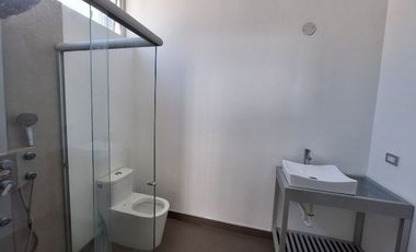 ALQUILO CASA JR. LOS ALPES - URB. ASOC. DE VIVIENDA LOS HUERTOS DE LA MOLINA  LA MOLINA