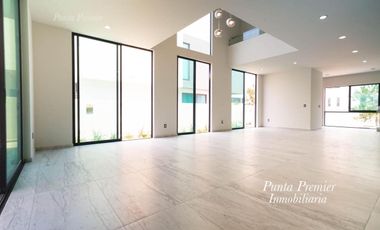 Puertas Las Lomas Casa en Venta de Lujo Zona Andares Puerta de Hierro Zapopan