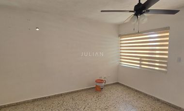 Casa en renta sin muebles en La Linda Vista