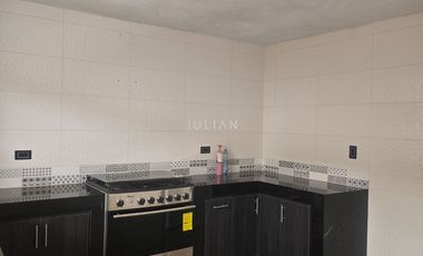 Casa en renta sin muebles en La Linda Vista