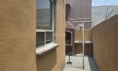 Casa en renta sin muebles en La Linda Vista