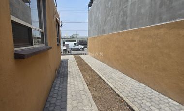 Casa en renta sin muebles en La Linda Vista