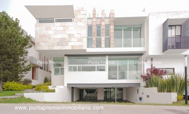 Casa en Puerta Las Lomas de Lujo en Venta Nueva Zona Andares Puerta de Hierro