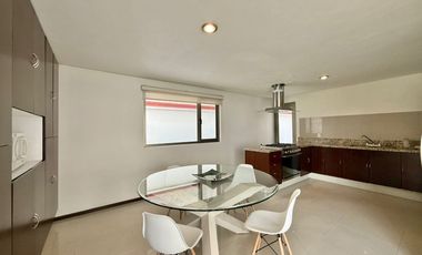 CASA EN RENTA AMUEBLADA EN PROVIDENCIA