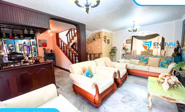 VENDO CASA más 2 suites en Los Rosales – Segunda Etapa