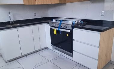 CASA EN PREVENTA EN BUGAMBILIAS