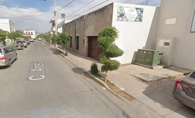 VENTA DE  CASA EN JALISCO ZACOALCO DE TORRES CENTRO