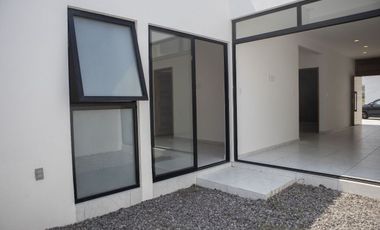 VENDO CASA LOMAS DEL DORADO