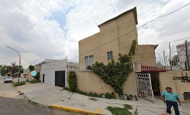VENTA DE CASA EN EL ESTADO DE MEXICO TLANEPANTLA COLONIA HABITACIONAL VALLE CEYLAN