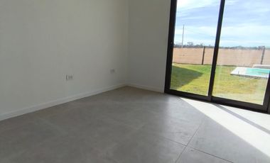 CASA A ESTRENAR EN VENTA