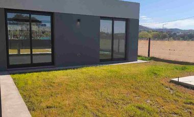 CASA A ESTRENAR EN VENTA