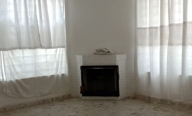 Linda casa en renta en Bosques del Lago