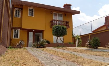 Linda casa en renta en Bosques del Lago