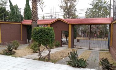 Linda casa en renta en Bosques del Lago
