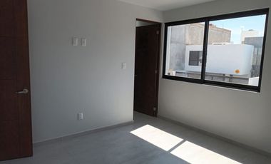 VENTA CASA NUEVA CON ROOF TOP EN FUERTE VENTURA