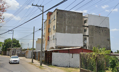 Casa en Venta en Avenida Revolución, Col. 18 de Marzo. Tabasco.