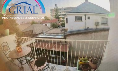 Amplio Dpto. antiguo 32 2b en Providencia