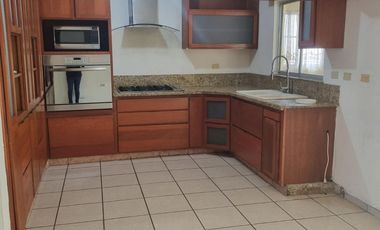 RENTA O VENTA DE CASA VILLAS DE MEDITERRANEO
