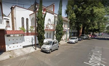 Vendo hermosa propiedad en Espaciosa e increible casa en venta bien distribuida se encuentra en ignacio allende  86 Claveria Azcapotzalco