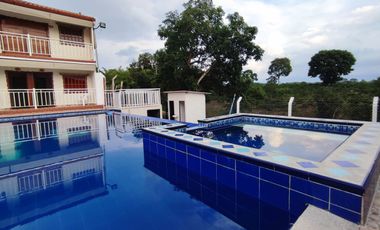 FINCA HOTEL VIA MONTENEGRO QUIMBAYA