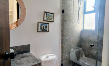 VENTA DE CASA CON ALBERCA EN CONDOMINIO DE 15 CASAS EN JIUTEPEC, MORELOS.