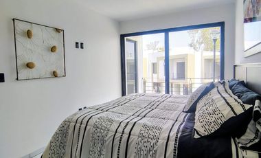 VENTA DE CASA CON ALBERCA EN CONDOMINIO DE 15 CASAS EN JIUTEPEC, MORELOS.