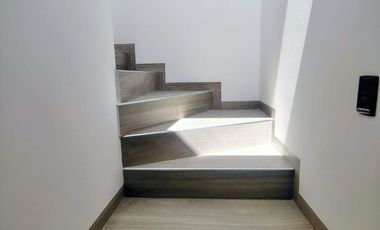 VENTA DE CASA CON ALBERCA EN CONDOMINIO DE 15 CASAS EN JIUTEPEC, MORELOS.