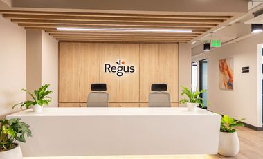 Alquiler de oficina comercial para 3 personas en Bogota, North Point.