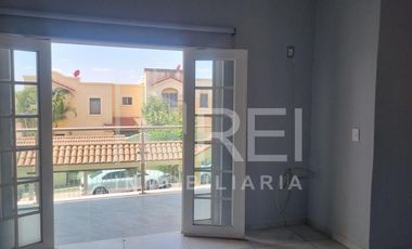 RENTA CASA RESIDENCIAL VERSALLES TONALA