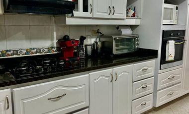 Fabulosa Casa Unifamiliar en unidad cerrada-Tu hogar ideal en Loma de Los Bernal