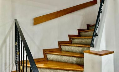 Fabulosa Casa Unifamiliar en unidad cerrada-Tu hogar ideal en Loma de Los Bernal