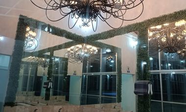 Venta de Salon de fiesta a precio de Terreno