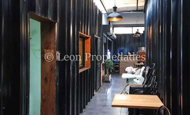 Leon Propiedades vende llaves de excelente y prestigioso restobar en Avenida principal y comercial de la comuna¡¡