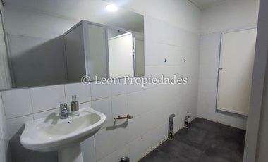 Leon Propiedades vende llaves de excelente y prestigioso restobar en Avenida principal y comercial de la comuna¡¡