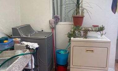 Casa en Venta en Sauzalito, Naucalpan – 3 Recámaras, 2.5 Baños, Excelente Ubicación