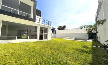 CASA NUEVA EN VENTA OAXTEPEC CENTRO, CON ALBERCA, JACUZZI, JARDÍN Y TERRAZA PRIVADA
