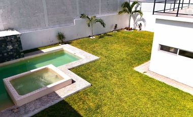 CASA NUEVA EN VENTA OAXTEPEC CENTRO, CON ALBERCA, JACUZZI, JARDÍN Y TERRAZA PRIVADA
