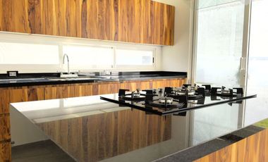 CASA NUEVA EN VENTA OAXTEPEC CENTRO, CON ALBERCA, JACUZZI, JARDÍN Y TERRAZA PRIVADA
