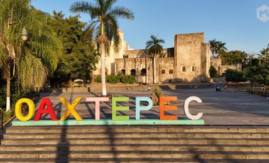 CASA NUEVA EN VENTA OAXTEPEC CENTRO, CON ALBERCA, JACUZZI, JARDÍN Y TERRAZA PRIVADA
