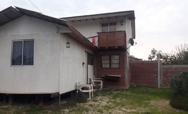 Casa 2 dormitorios 1 baños 4 estacionamientos San Antonio El Quisco